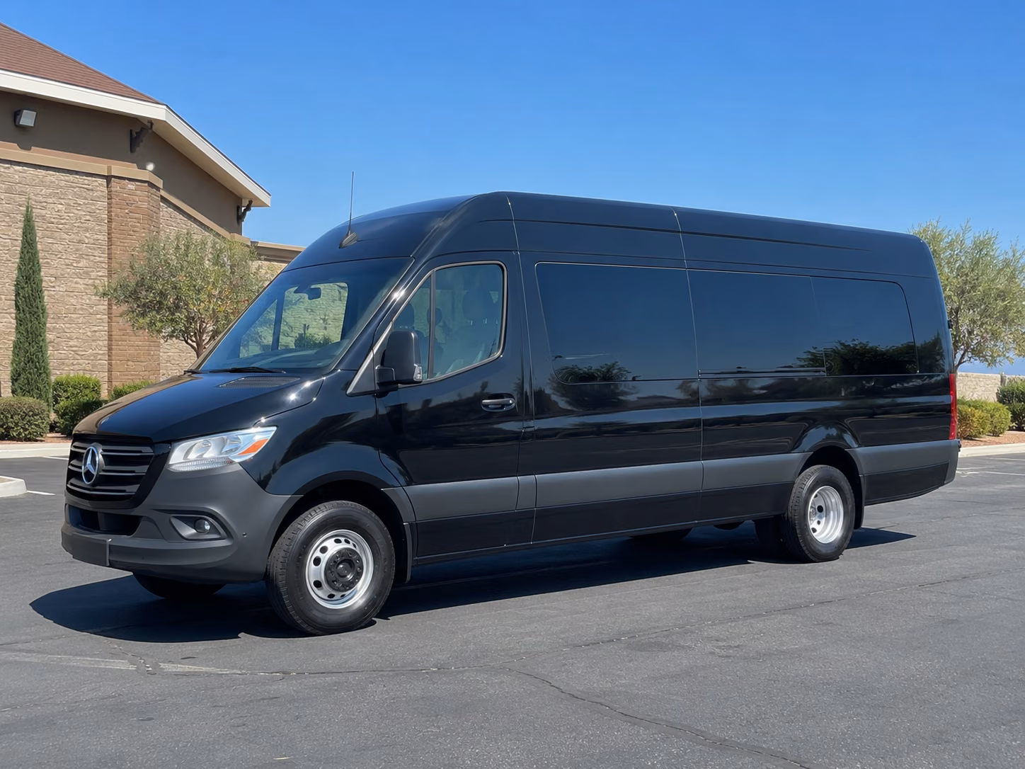 arrange transportation for your next corporate event 3