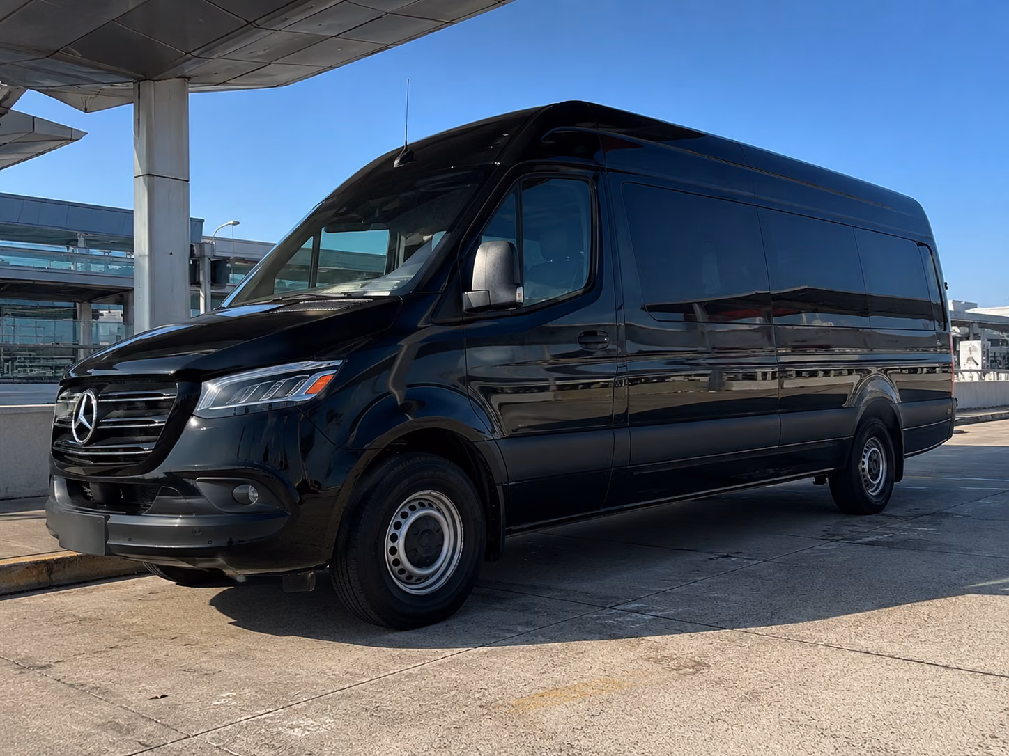 bus rentals to detroit lions and tigers games at ford field and comerica park