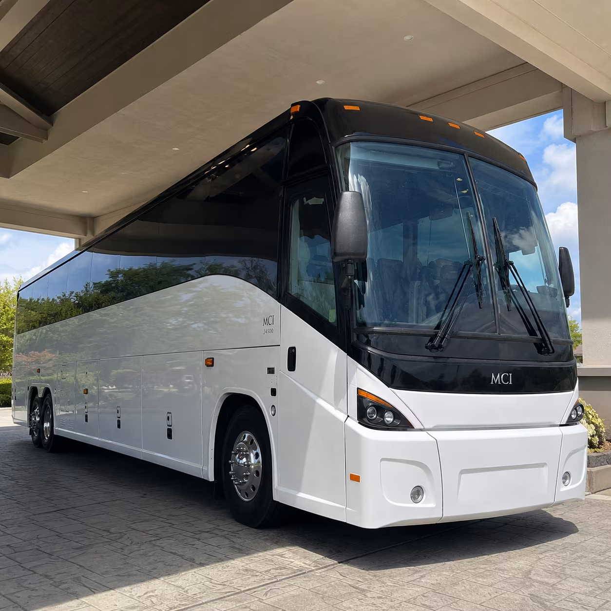 charter buses for detroit museum and science center field trips