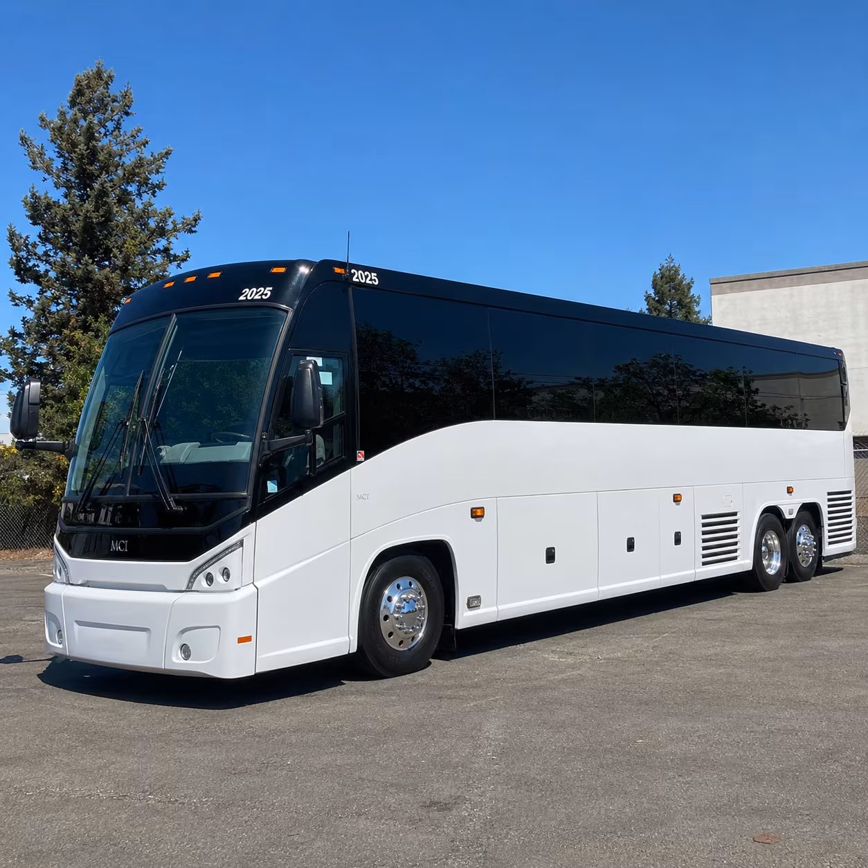 charter buses for trade shows at the vibe credit union showplace