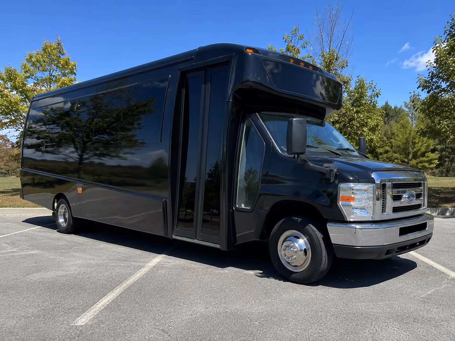 shuttle buses for wedding guests between southfield hotels and your venue