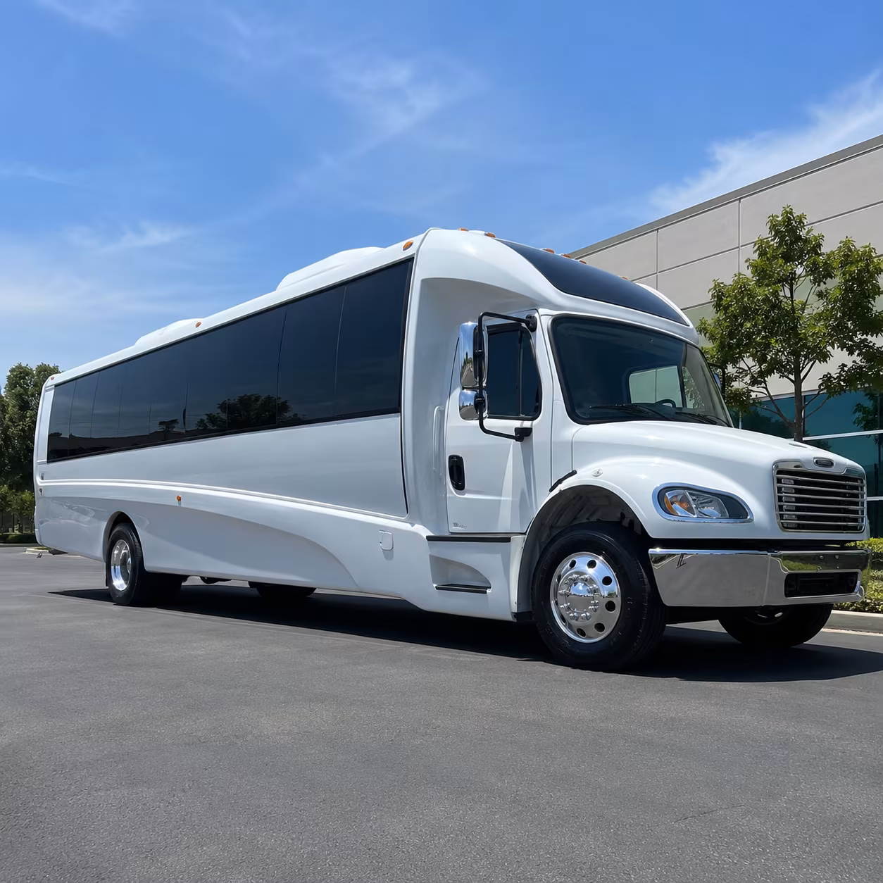 southfield 18 passenger minibus