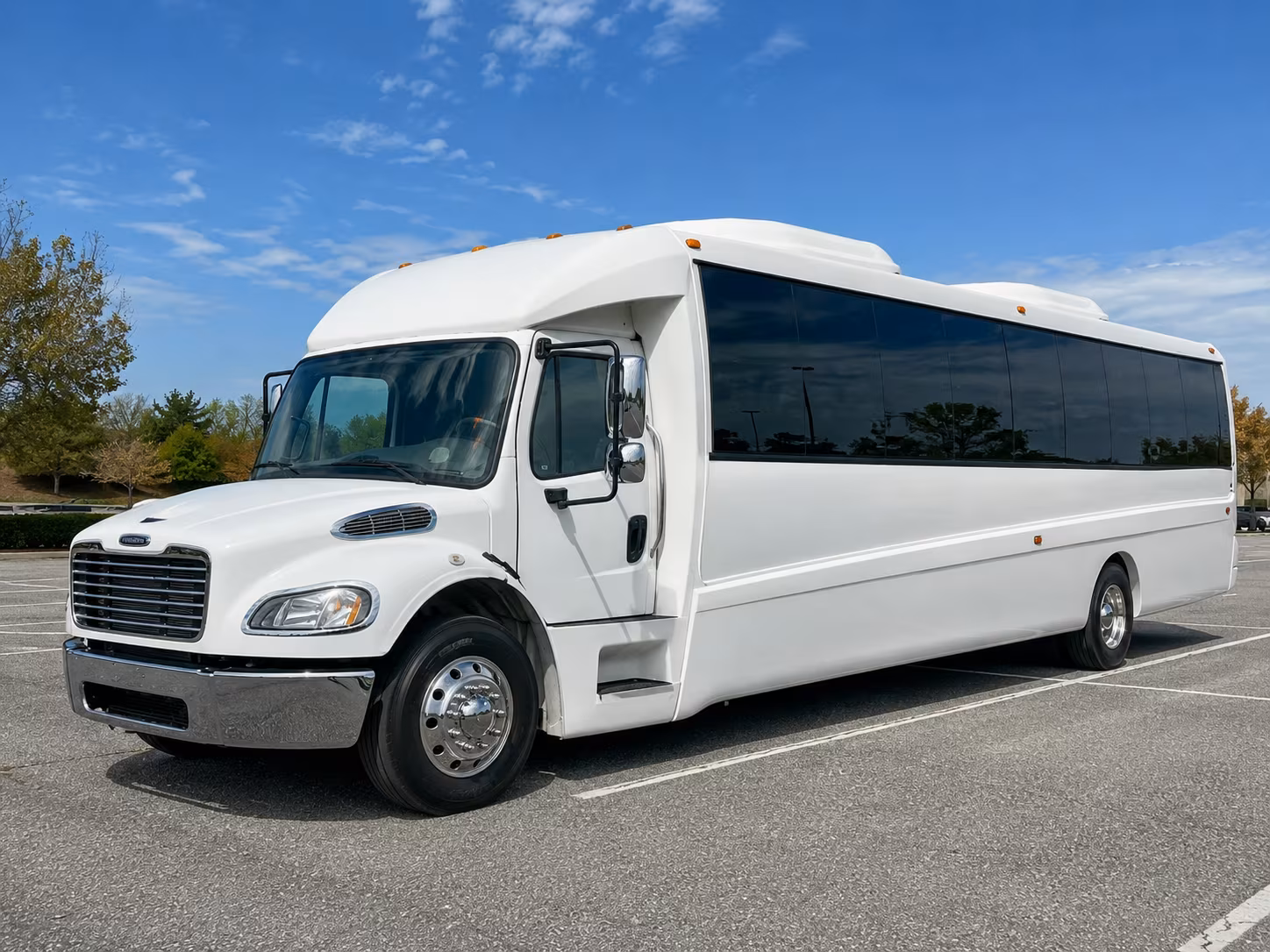 southfield 30 passenger party bus