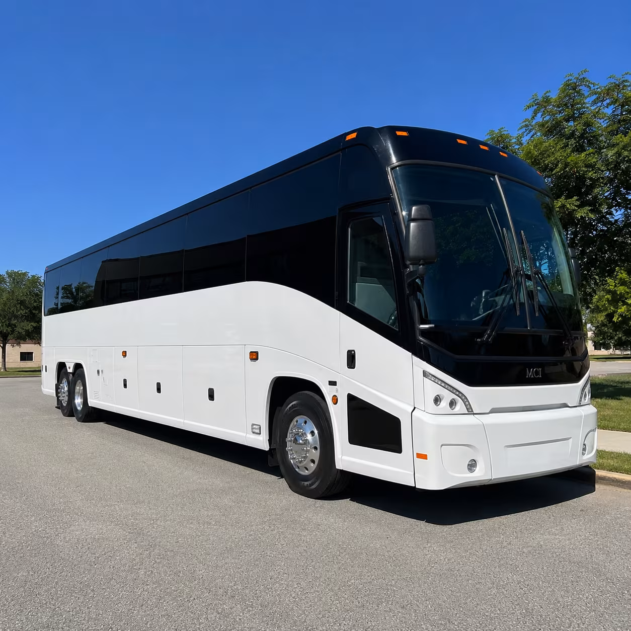 southfield 40 passenger charter bus