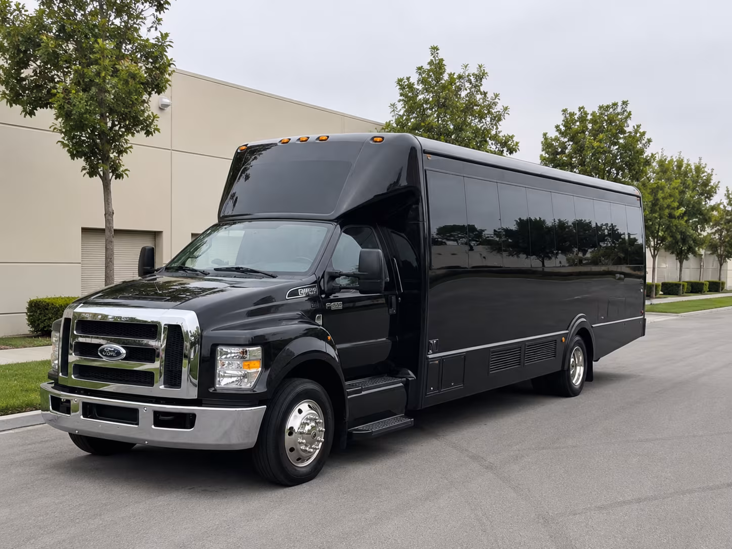 southfield party bus